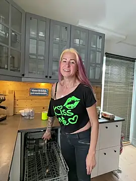 Snapshot of GermanMilfJasmin chatting on 06-14-26, 09:54 GermanMilfJasmin online show from 06-14-26, 09:54
