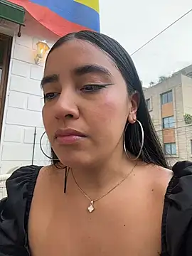 Snapshot of HaileyBieber_ chatting on 07-11-26, 10:32 HaileyBieber online show from 07-11-26, 10:32