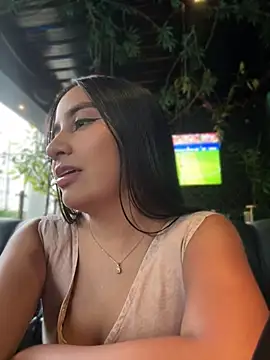 Snapshot of HaileyBieber_ chatting on 06-25-26, 11:10 HaileyBieber online show from 06-25-26, 11:10