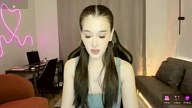 Snapshot of lilly_mighty chatting on 07-01-26, 05:13 lilly mighty online show from 07-01-26, 05:13