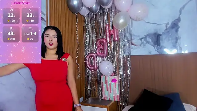 ZOEMARTINS1 online show from 06-10-26, 12:28