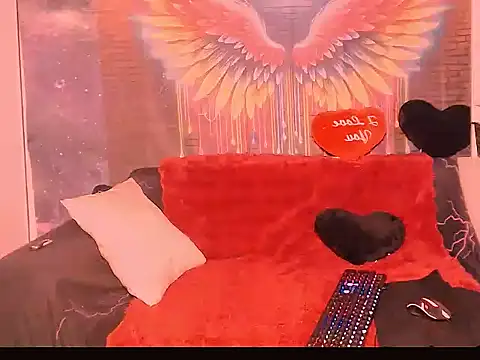Snapshot of PetiteTeeen69 chatting on 06-10-26, 11:11 PetiteTeeen69 online show from 06-10-26, 11:11
