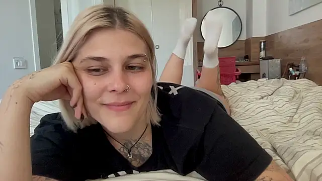 Ella Bloom online show from 07-11-26, 10:04