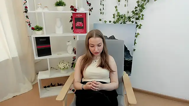 Snapshot of ElanaSpink chatting on 05-31-26, 08:53 ElanaSpink online show from 05-31-26, 08:53
