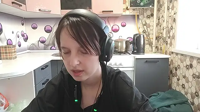 Saranade online show from 06-29-26, 04:50