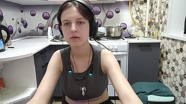 Saranade online show from 07-04-26, 05:06