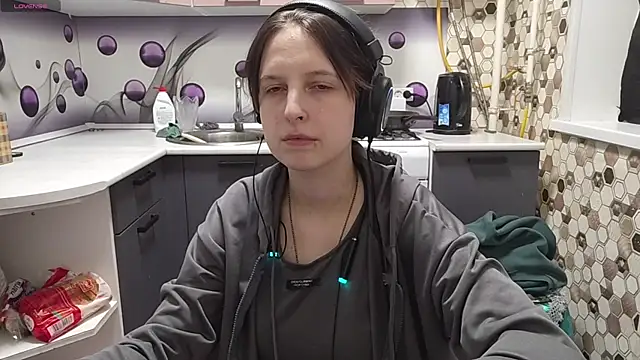 Saranade online show from 07-02-26, 05:19