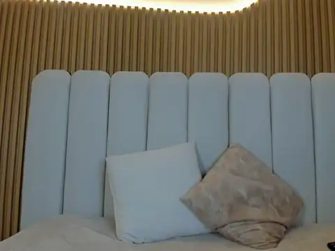 Snapshot of Morgan_Aura chatting on 06-18-26, 11:37 Morgan Aura online show from 06-18-26, 11:37