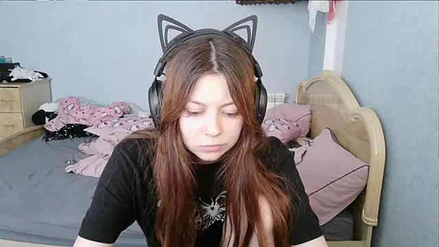 Snapshot of AlessiaViolet chatting on 06-10-26, 10:16 AlessiaViolet online show from 06-10-26, 10:16