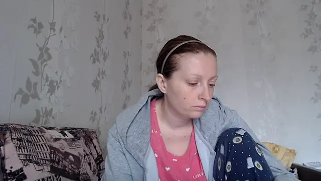 Snapshot of Luna_Bliiss chatting on 06-01-26, 11:10 Luna Bliiss online show from 06-01-26, 11:10