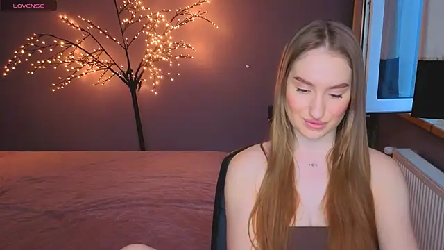AlisaFoxis online show from 07-06-26, 05:37