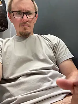 Hardpaul85 online show from 07-17-26, 02:14