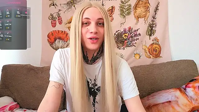 Snapshot of Chloecherry chatting on 06-19-26, 06:19 Chloecherry online show from 06-19-26, 06:19