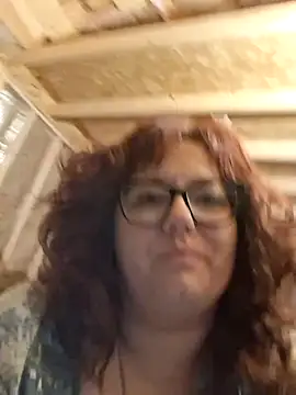 Snapshot of Shelb92 chatting on 06-03-26, 01:28 Shelb92 online show from 06-03-26, 01:28