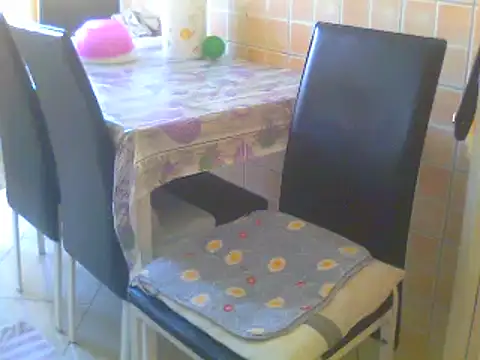 Snapshot of Alaska-perla chatting on 07-12-26, 02:40 Alaska-perla online show from 07-12-26, 02:40