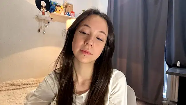 Snapshot of IraidaBatz chatting on 06-05-26, 02:01 IraidaBatz online show from 06-05-26, 02:01