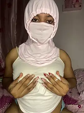 Hornybambie online show from 05-28-26, 11:54