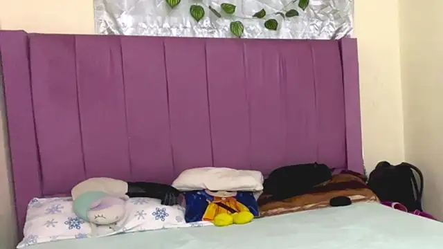 neomaki online show from 06-19-26, 03:56