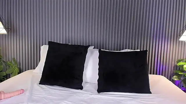 SnowDumont online show from 05-29-26, 02:01