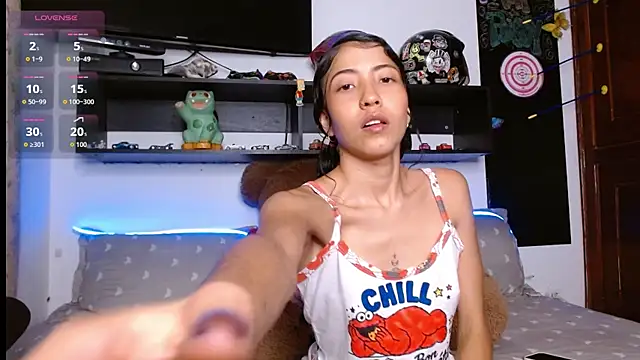 Snapshot of Laila_bunny chatting on 07-06-26, 10:12 Laila bunny online show from 07-06-26, 10:12