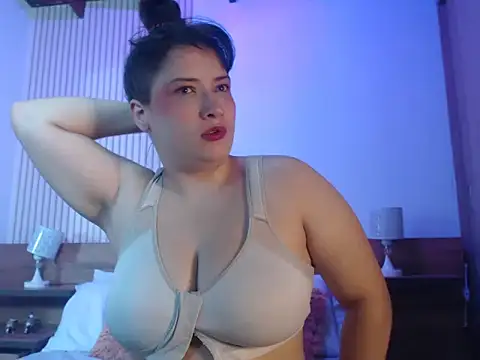 Snapshot of ValentinaGreyy chatting on 06-02-26, 09:26 ValentinaGreyy online show from 06-02-26, 09:26