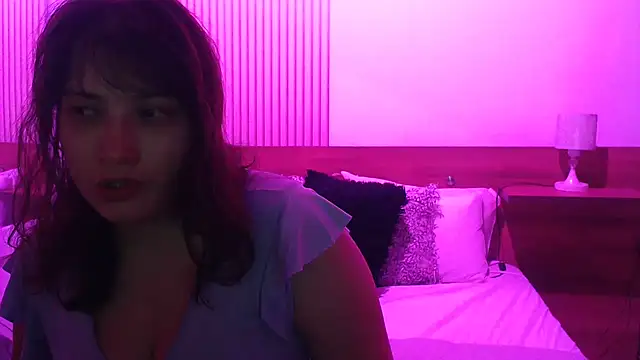 Snapshot of ValentinaGreyy chatting on 06-22-26, 09:56 ValentinaGreyy online show from 06-22-26, 09:56