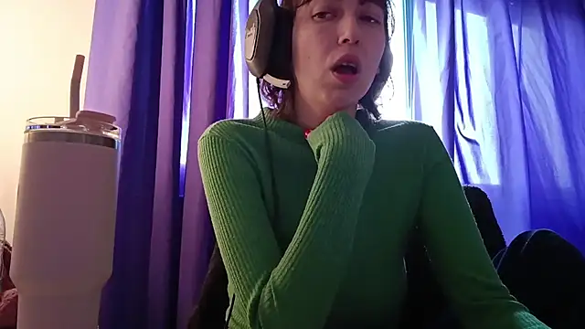 Julixta online show from 05-29-26, 03:51