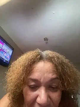 rosanna78322 online show from 06-11-26, 06:49