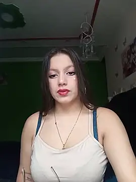 Snapshot of sweet_chloe04 chatting on 06-25-26, 03:50 sweet chloe04 online show from 06-25-26, 03:50