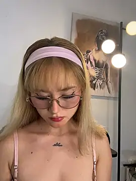 Penny 7 online show from 06-27-26, 03:34