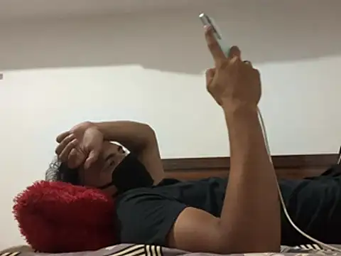 Snapshot of vipulreal chatting on 06-04-26, 05:39 vipulreal online show from 06-04-26, 05:39