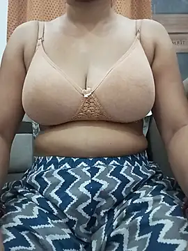 Snapshot of sexy_kajal9 chatting on 07-07-26, 08:45 sexy kajal9 online show from 07-07-26, 08:45