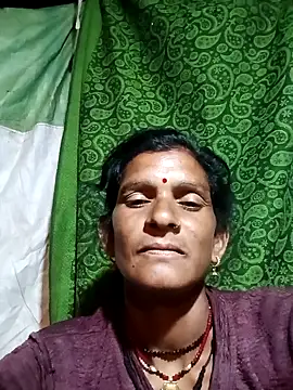 Snapshot of Cut_umang74 chatting on 06-05-26, 03:40 Cut umang74 online show from 06-05-26, 03:40