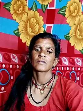 Snapshot of Cut_umang74 chatting on 06-07-26, 03:28 Cut umang74 online show from 06-07-26, 03:28