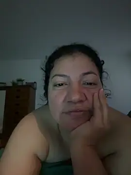 Snapshot of santos287 chatting on 06-11-26, 02:53 santos287 online show from 06-11-26, 02:53