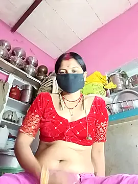 Snapshot of Cutleun2 chatting on 07-17-26, 10:40 Cutleun2 online show from 07-17-26, 10:40