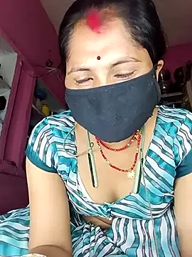 Snapshot of Cutleun2 chatting on 07-12-26, 04:41 Cutleun2 online show from 07-12-26, 04:41