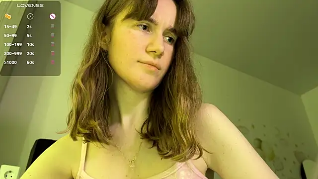 Snapshot of agniia257 chatting on 07-10-26, 11:32 agniia257 online show from 07-10-26, 11:32