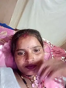 Snapshot of Divya_hot88 chatting on 05-31-26, 12:33 Divya hot88 online show from 05-31-26, 12:33