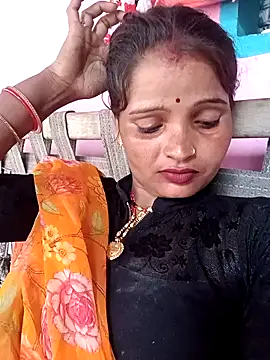 Snapshot of Divya_hot88 chatting on 07-04-26, 04:30 Divya hot88 online show from 07-04-26, 04:30