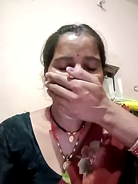 Snapshot of Divya_hot88 chatting on 06-02-26, 05:46 Divya hot88 online show from 06-02-26, 05:46
