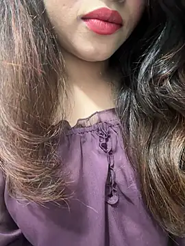 Yours riya11 online show from 07-23-26, 07:10