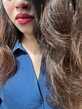 Yours riya11 online show from 07-03-26, 06:47