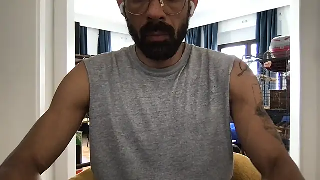 Snapshot of omni_fit chatting on 05-30-26, 02:23 omni fit online show from 05-30-26, 02:23