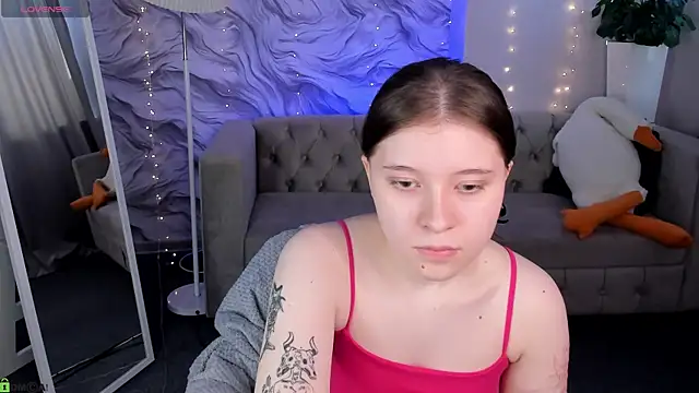 Snapshot of Kylie-Voss chatting on 06-08-26, 03:29 Kylie-Voss online show from 06-08-26, 03:29
