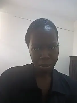 Freakyapple1 online show from 06-06-26, 01:38