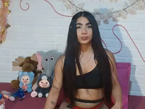IreneSaez333 online show from 06-25-26, 05:07