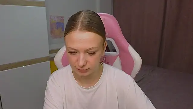 Snapshot of BeatriceLoven chatting on 06-03-26, 07:09 BeatriceLoven online show from 06-03-26, 07:09