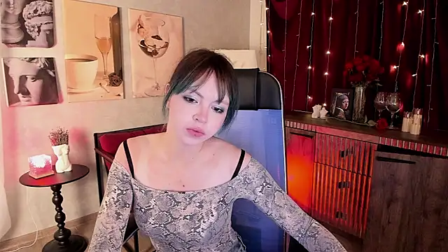 Snapshot of La_lilith chatting on 06-05-26, 01:10 La lilith online show from 06-05-26, 01:10