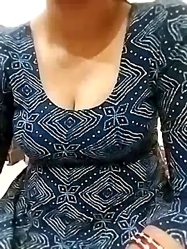 Snapshot of Hot-Sneha2 chatting on 06-10-26, 02:24 Hot-Sneha2 online show from 06-10-26, 02:24